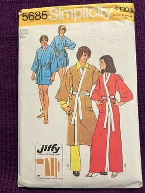 Simplicity 9507 unisex robe pattern